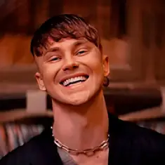 Фото артиста: Артём Пивоваров