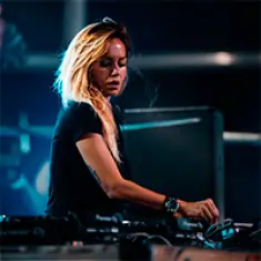 Deborah De Luca — фото артиста