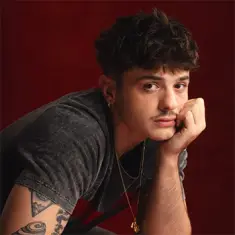 Фото артиста: Olly