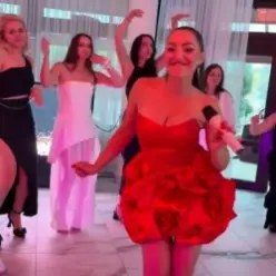 ГРУШКА ДИЧКА — ЗАПАЛЬНЕ ВЕСІЛЛЯ