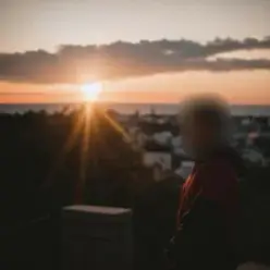 ALEKCION — У ночі