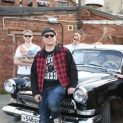 M.A.D. Band — Fotoapparat (Camera)