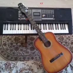 EiZ — Conversation of two People