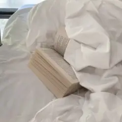 Женя і Катя — Розбиті частинки всередені