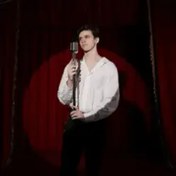 USTYM — Полонила мене