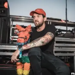 Dillon Francis — Get It Get It